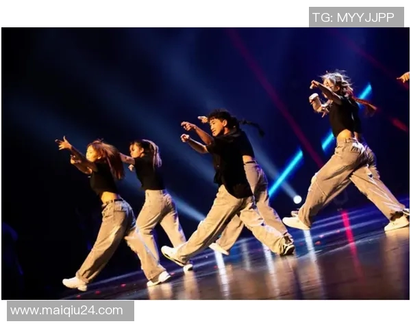 武汉飞盘队在运动全国街舞大赛中的成长历程与精彩瞬间分享